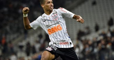 Relembre onde estão as crias da base do Corinthians dos últimos 10 anos pedrinho firuleiros